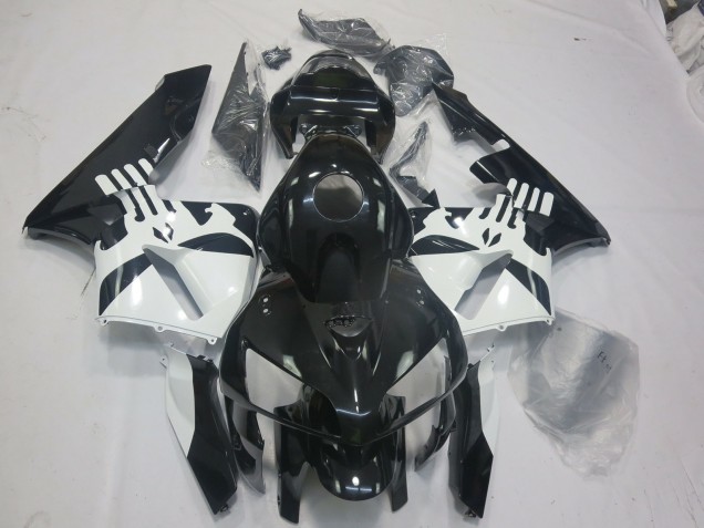 Gloss Black & Punisher Logo 2005-2006 Honda CBR600RR Fairings Factory