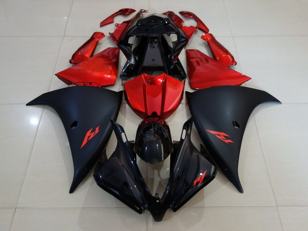 Matte Black and Fire Red 2013-2014 Yamaha R1 Fairings Factory